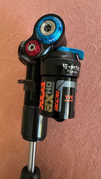 Fox, NEW  DHX2 Factory coil shock