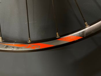 Used concep Paires de roues vtt 27,5’ neuves 2018 bike — image 4 of 4