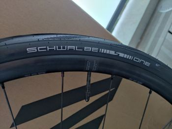 Used Dt Swiss Performance 2025 bike — image 4 of 9