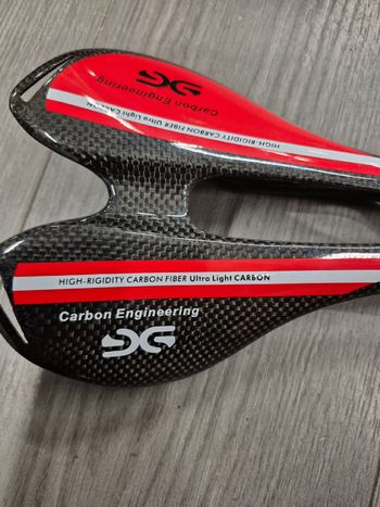Used DHD selle carbone 2025 bike — image 3 of 4