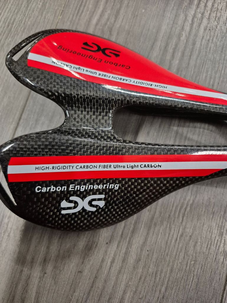 Used DHD selle carbone 2025 bike — image 3 of 4