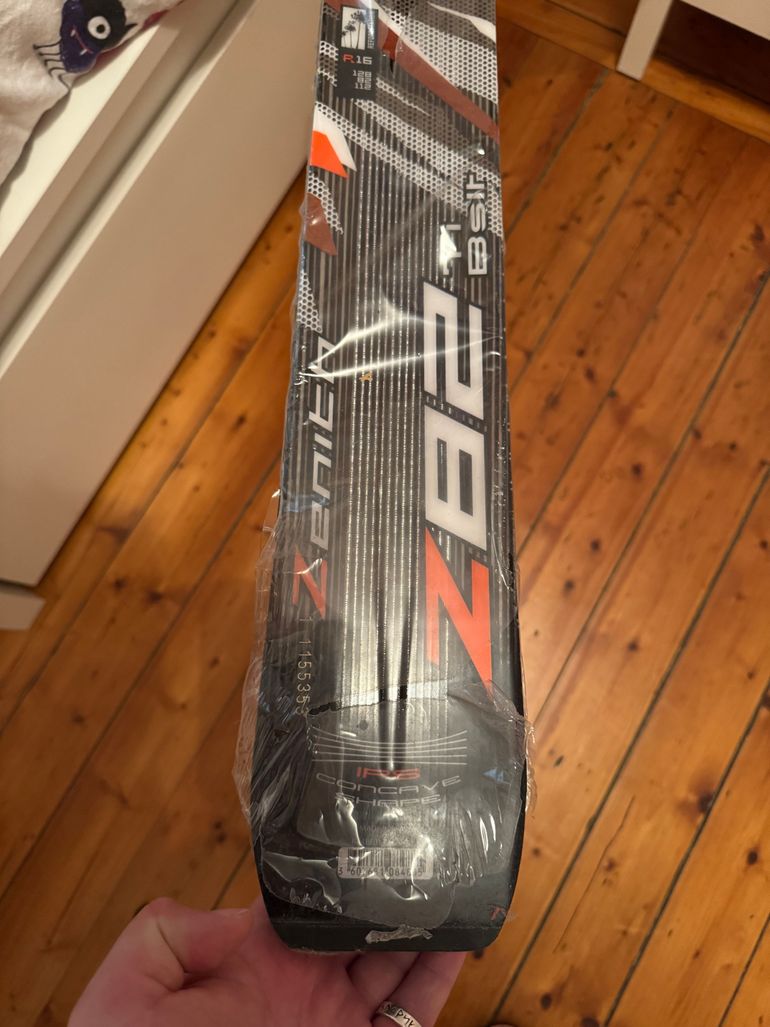 Used Rossignol Zénith Z82 Ti Bslt Skis bike — image 2 of 3