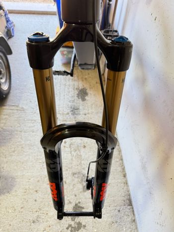 Fourche Suspension FOX 38 Factory GRIP X2 - 29 Pouces, Débattement 180 Mm, Neuve