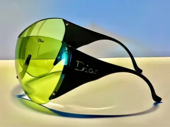 Used Dior SKY1 Shield Sunglasses – Lightweight Sport Design – Yellow Lens – Complete Set 2002 bike — image 2 of 5