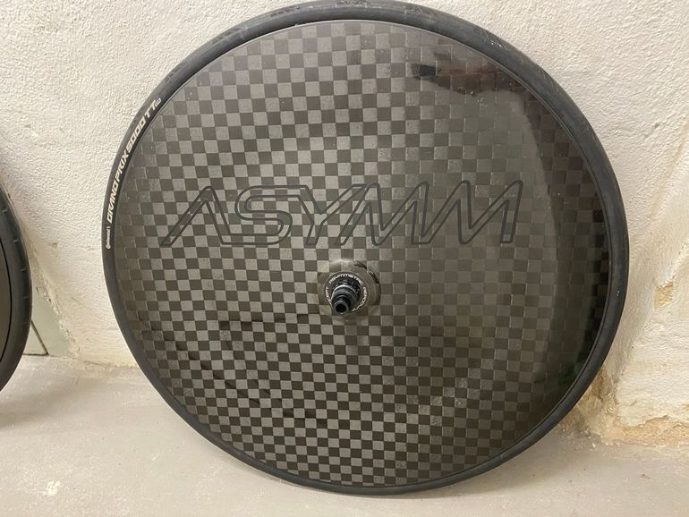 Used ASYMM Revolver 2022 bike — image 1 of 6