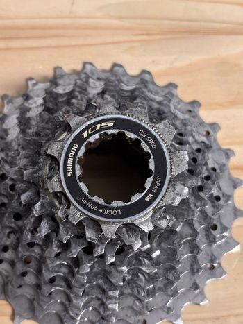 Used Shimano 105 11v 11-28 2020 bike — image 2 of 4