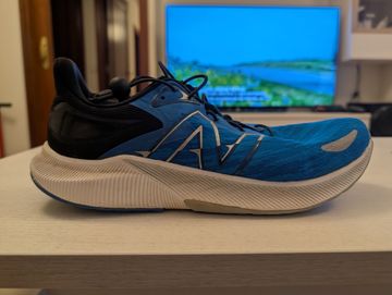 Used New Balance FuelCell Propel v3 2021 Running Shoes