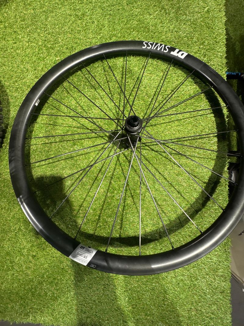 Używany Dt Swiss jante de vélo 2025 Wheels