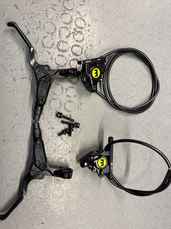 Magura, Flatmount