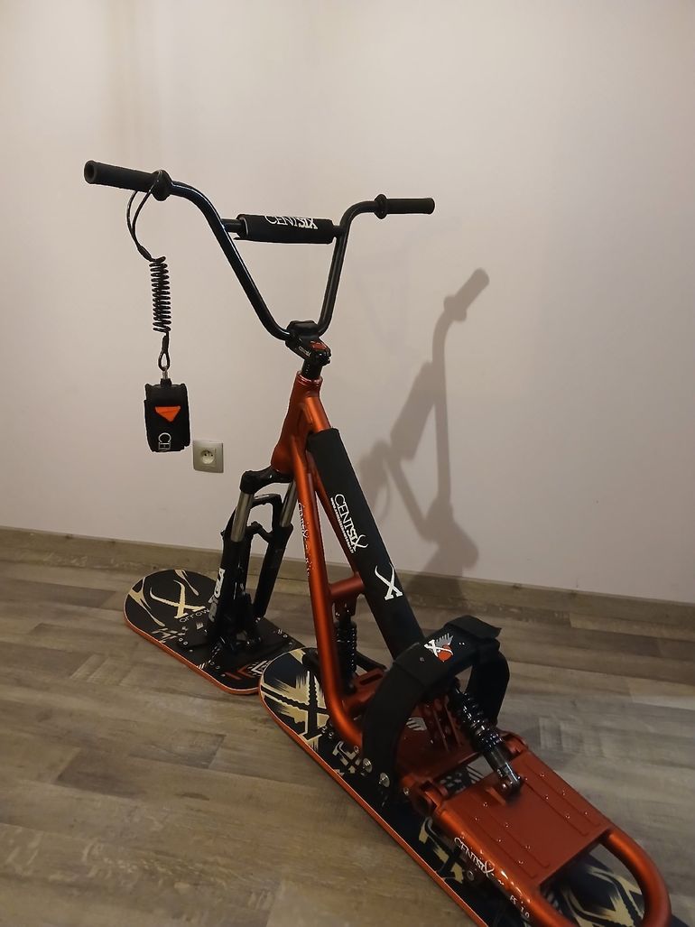 Used centsix snowscoot bike — image 4 of 9