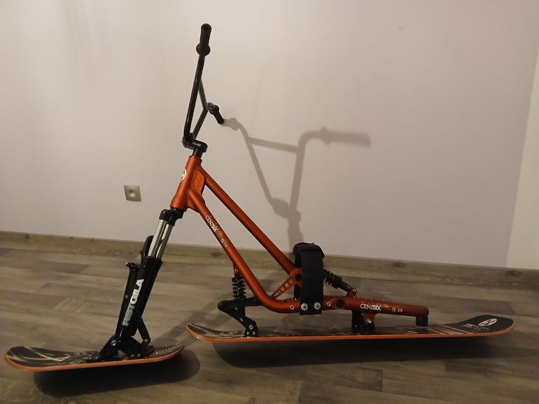 Used centsix snowscoot bike — image 2 of 9