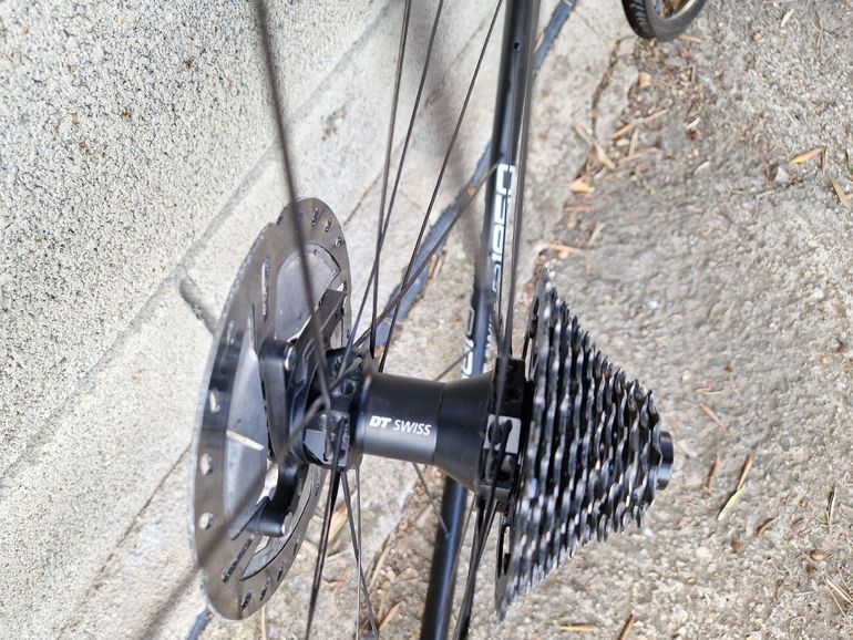 Used Dt Swiss P1850 spline 2023 bike — image 5 of 6