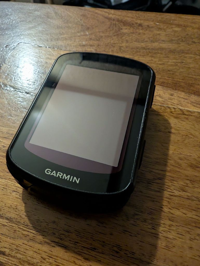 Garmin Edge 830 D'occasion - Excellent état, Complet Avec Capteurs GPS, Pour Vélo