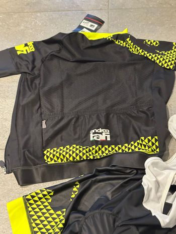 Used Tafi set shirt& bibshort S (2) 2023 bike — image 5 of 5