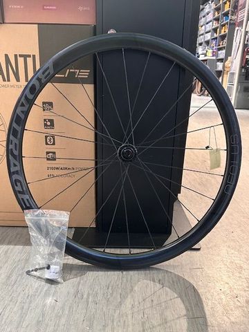 Bontrager Aeolus RSL 37 Wheelset 2025 bike d'occasion — image 8 sur 9