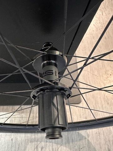 Bontrager Aeolus RSL 37 Wheelset 2025 bike d'occasion — image 7 sur 9