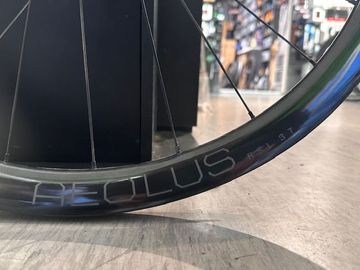 Bontrager Aeolus RSL 37 Wheelset 2025 bike d'occasion — image 6 sur 9