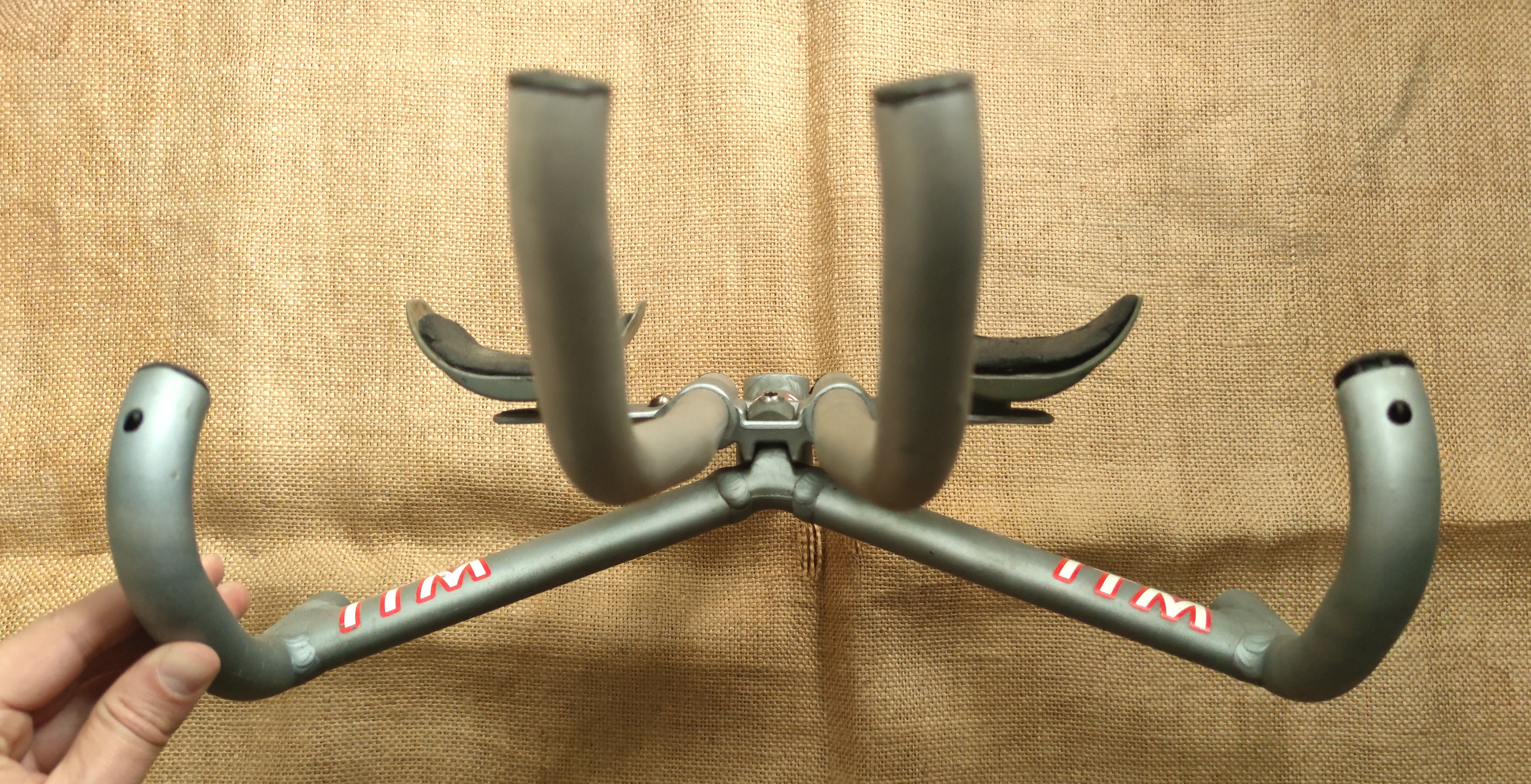 ITM Dual Aero Aerobars TT Chrono Handlebars 36.5cm | buycycle