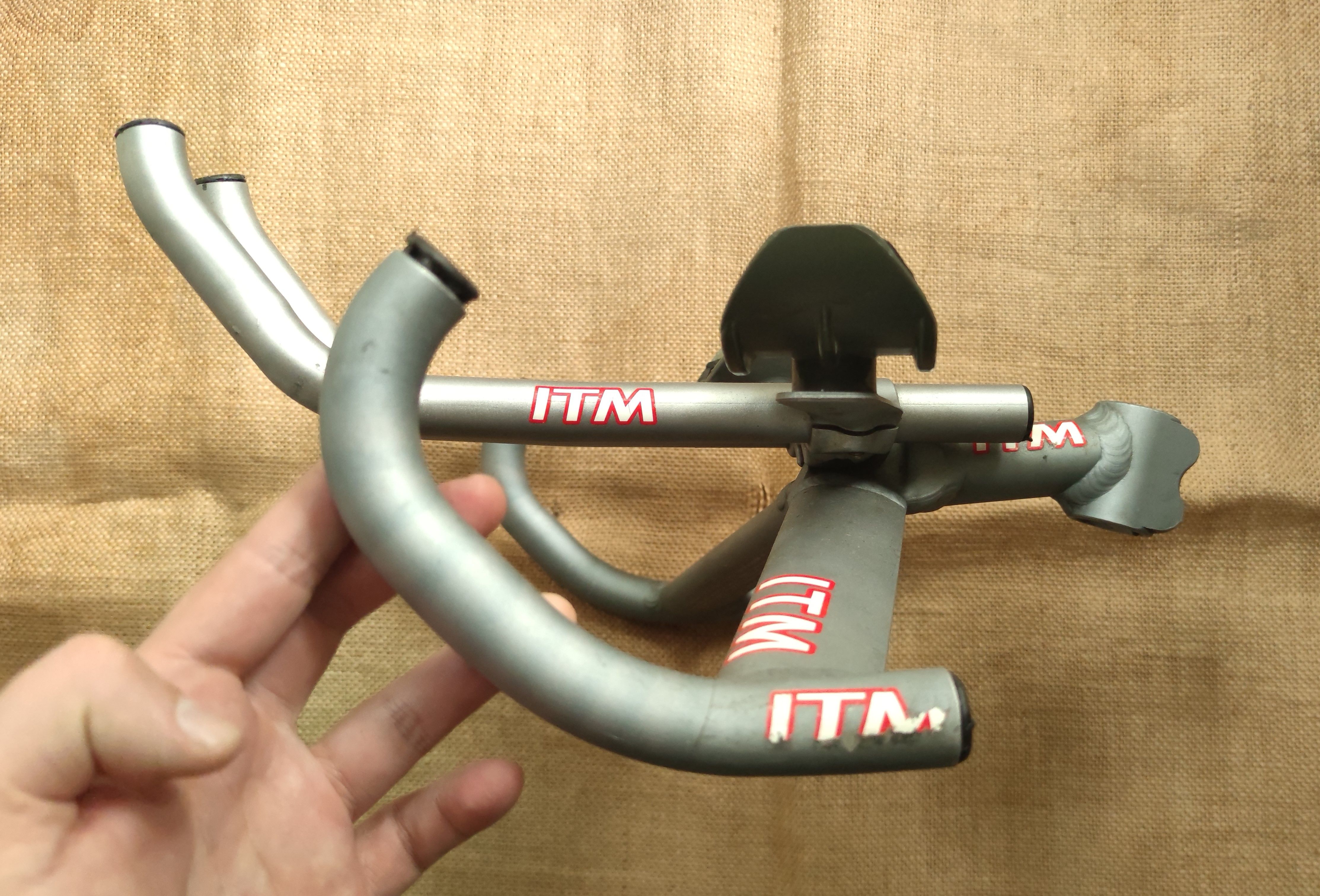 ITM Dual Aero Aerobars TT Chrono Handlebars 36.5cm