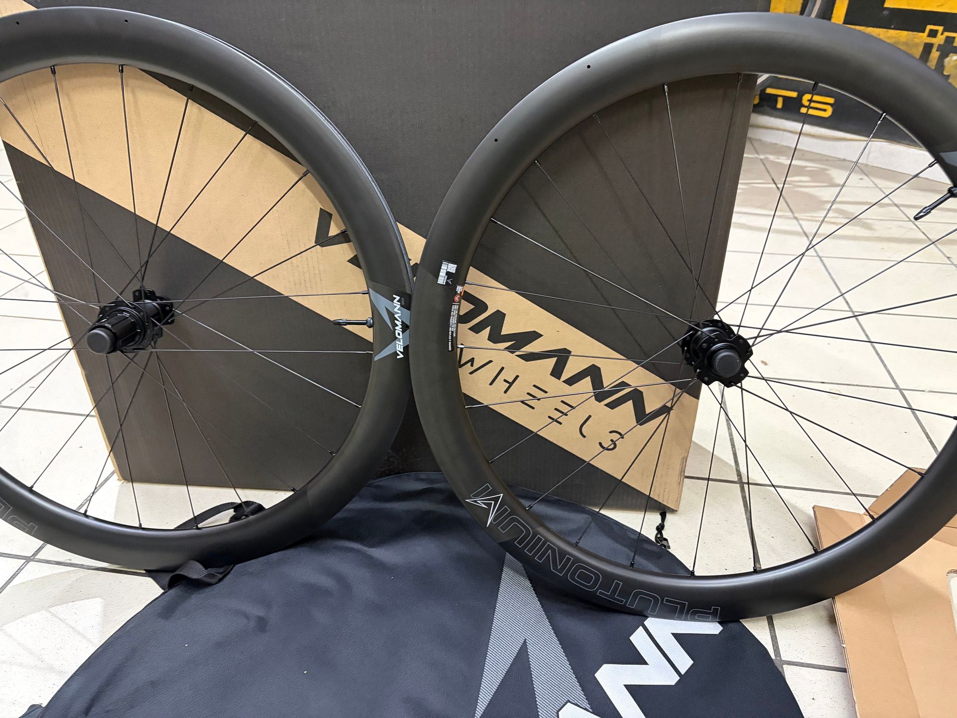 Velomann plutonium 50 カーボンホイールセット Velomann Set ruote Plutonium carbonio 50mm