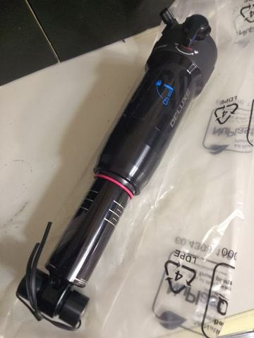 Brugt RockShox Deluxe Select+ 205x62.5 Trunnion Rear Suspension
