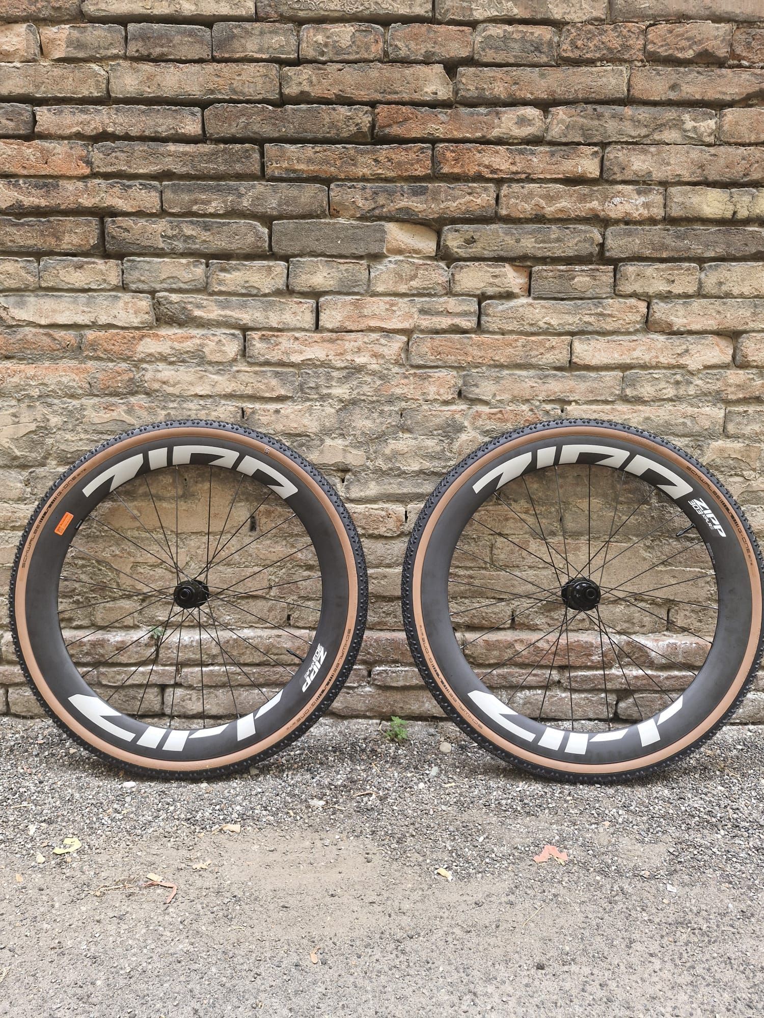 1ae39e5b-3ba1-4532-a3f9-