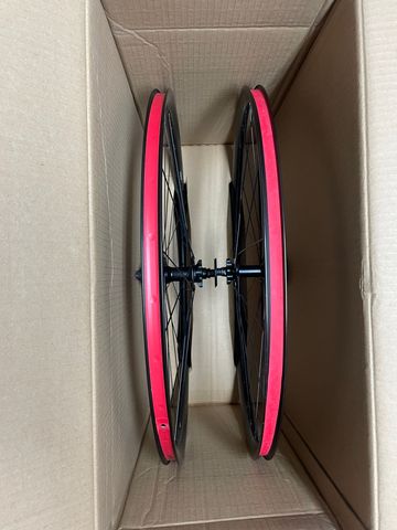 Used maddux Wheelset - RD 2.0 Disc, 28-hole bike — image 2 of 2