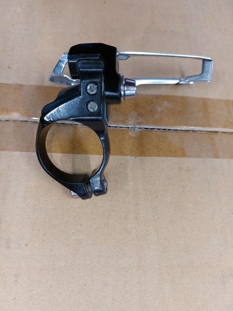 Used Shimano Sora voorderailleur 2x9 2020 bike — image 2 of 3