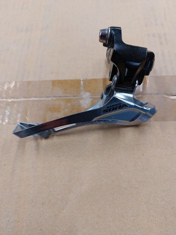 Used Shimano Sora voorderailleur 2x9 2020 bike — image 1 of 3