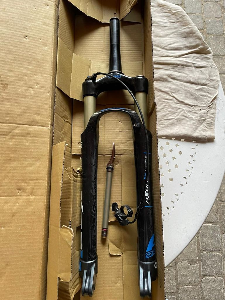 Použité Sr Suntour Axon 29" Suspension Fork bike — obrázek 1 z 8