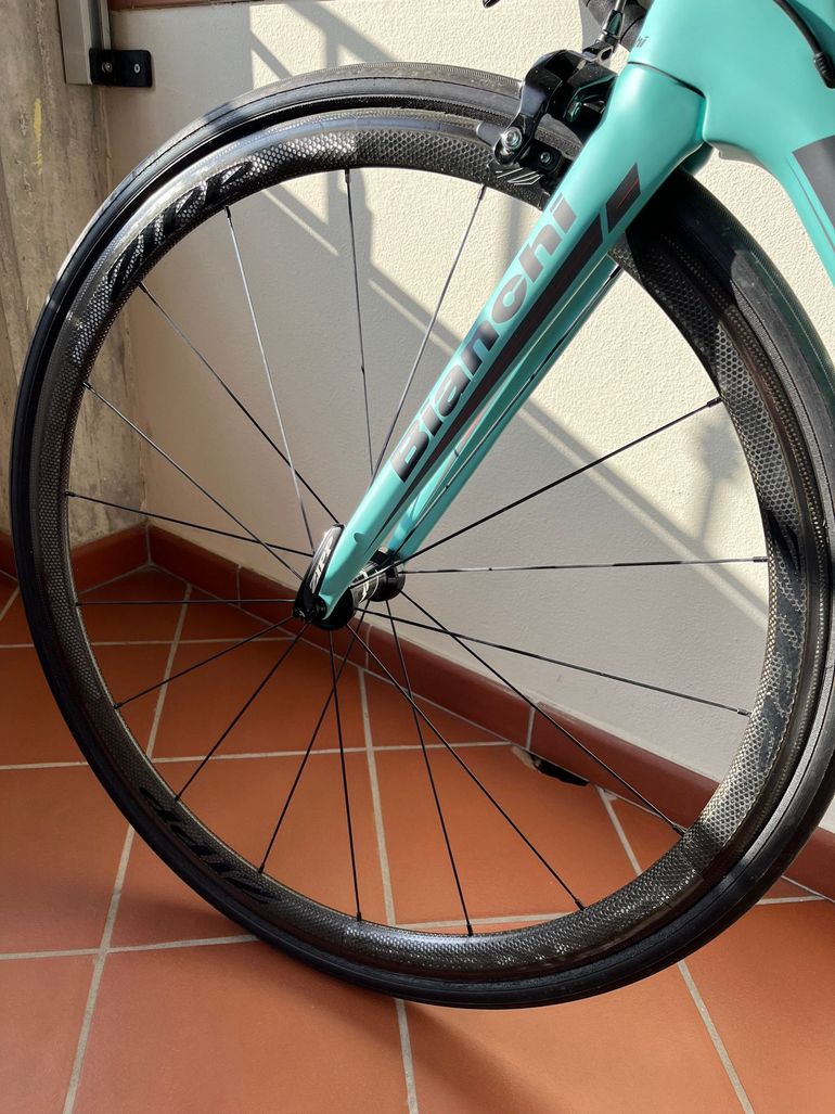 Used Zipp 202 bike — image 1 of 2