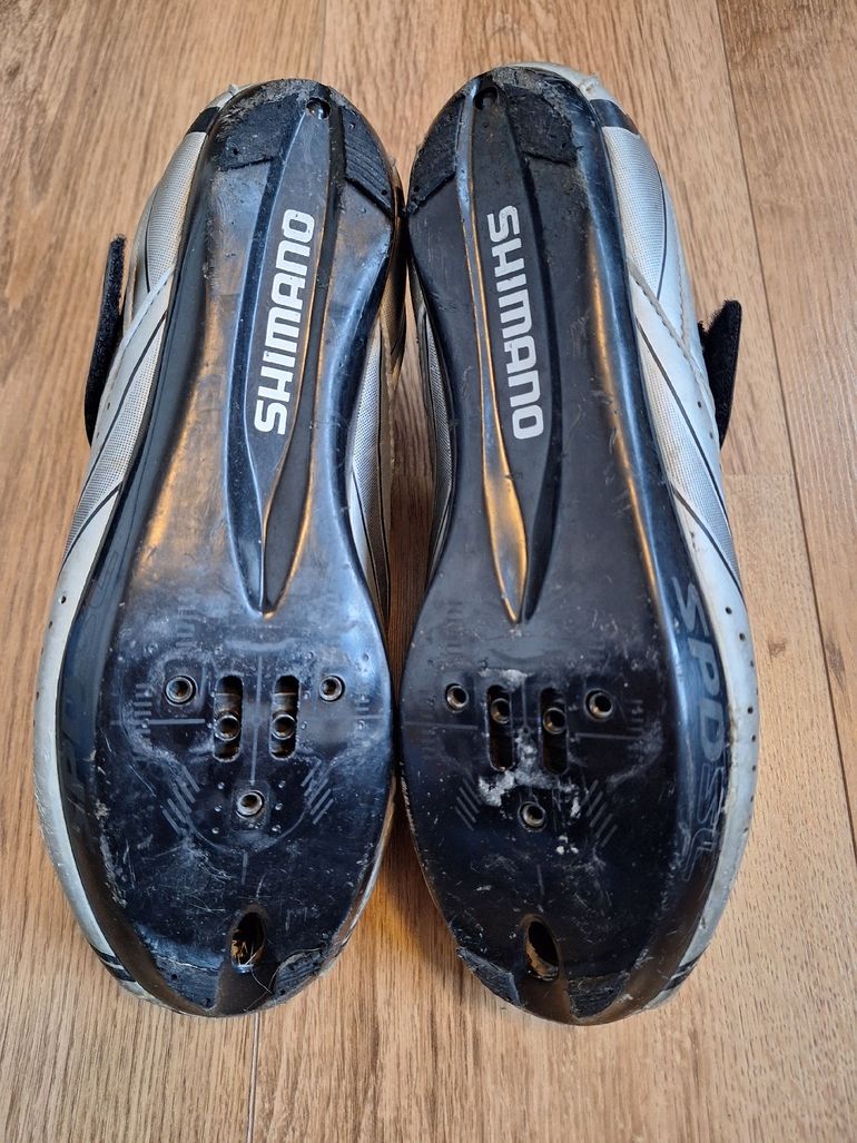Used Shimano SH-R077 Wielrenschoen maat 42 bike — image 2 of 4
