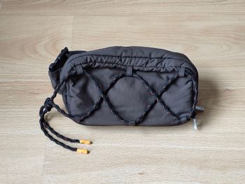 zara, mochila manillar