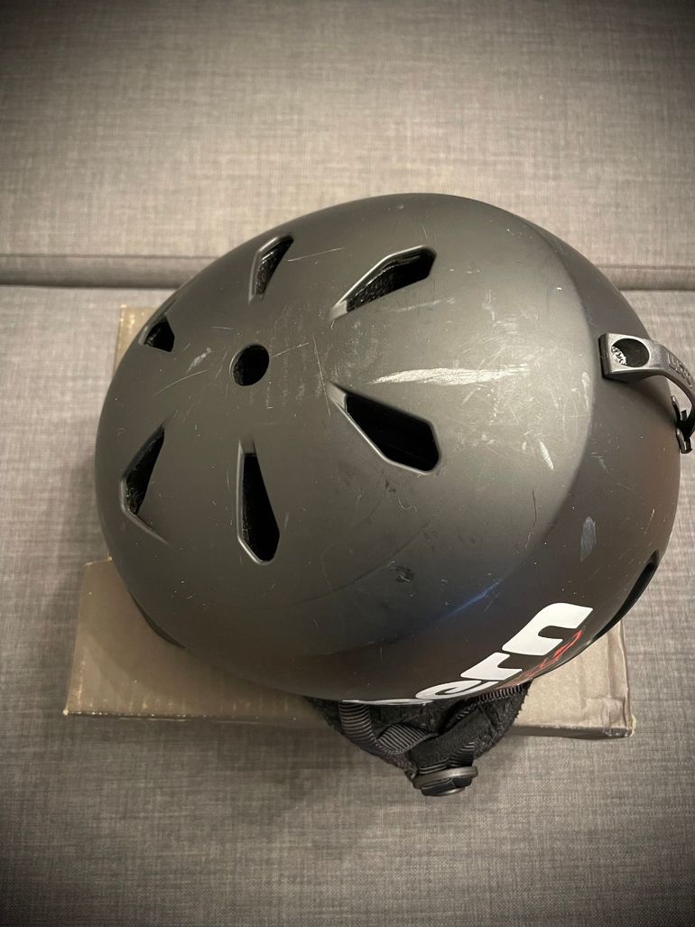 Used Bern Casco sci/snowboard bike — image 9 of 10
