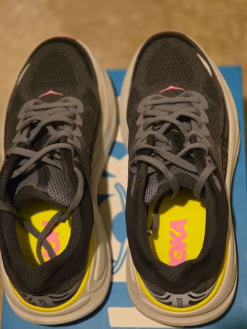 Used Hoka Hoka Bondi 9 Femme Running Shoes 2025 bike — image 2 of 3