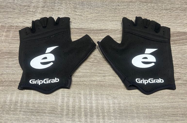 Used Grip Grab Gants Grip Grap édition Visma Lease a Bike 2025 bike — image 2 of 2