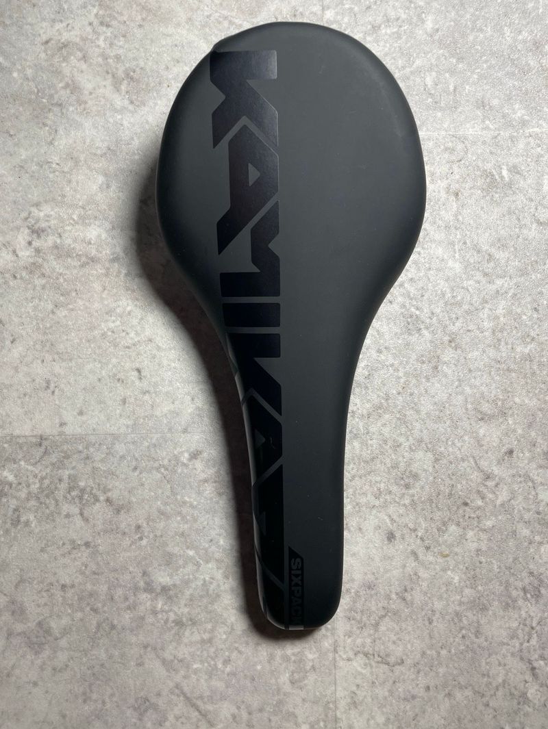 Sixpack Racing Kamikaze Sixpack Sattel 2025 Saddles & Seatposts d'occasion