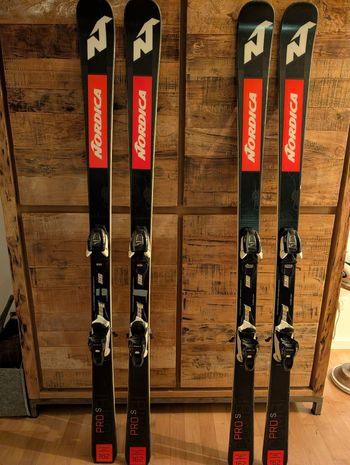 Used Nordica Dobermann 2 x Skiset Nordica mit Bindung 2022 bike — image 9 of 9