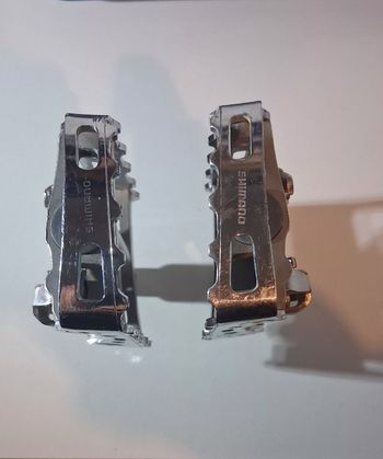 Used Shimano pedales  doble uso bike — image 3 of 3