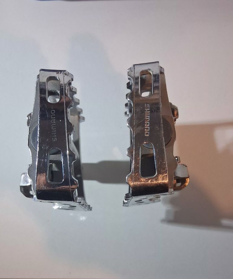 Used Shimano pedales  doble uso bike — image 3 of 3