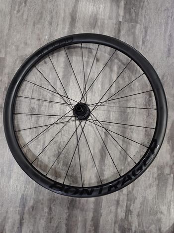 Used Bontrager Aeolus Elite 35 TLR Disc Road Wheel 2023 bike — image 8 of 9