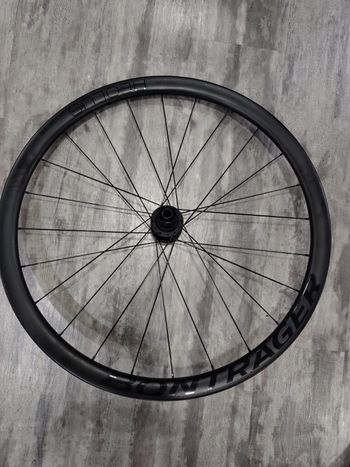 Used Bontrager Aeolus Elite 35 TLR Disc Road Wheel 2023 bike — image 7 of 9