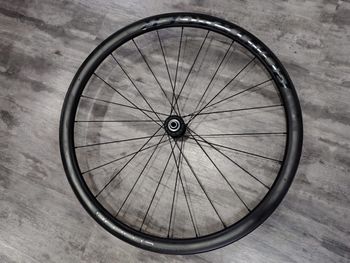Used Bontrager Aeolus Elite 35 TLR Disc Road Wheel 2023 bike — image 3 of 9