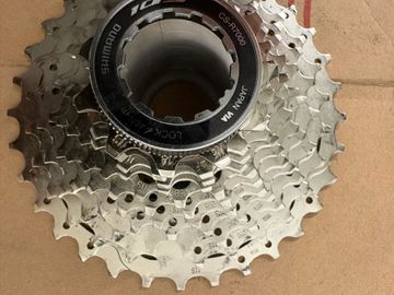 Shimano cassetta 11v 105 11-32 2024 Drivetrain & Pedals usato