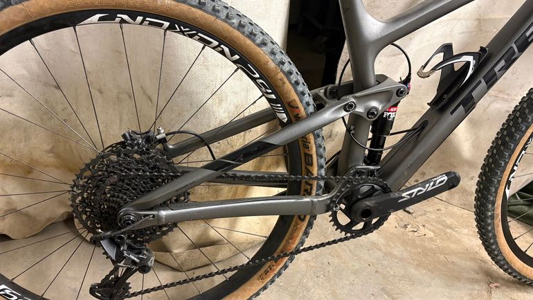 Used Vittoria 29x2.1 Barzo 2025 bike — image 2 of 2