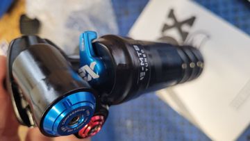 Käytetty Fox DHX2 Performance élite 2025 bike — kuva 3 / 3
