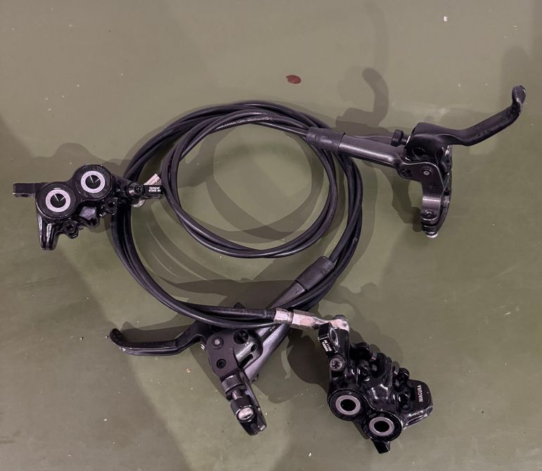 Used Magura frein shigura 4 piston 2022 bike — image 3 of 6