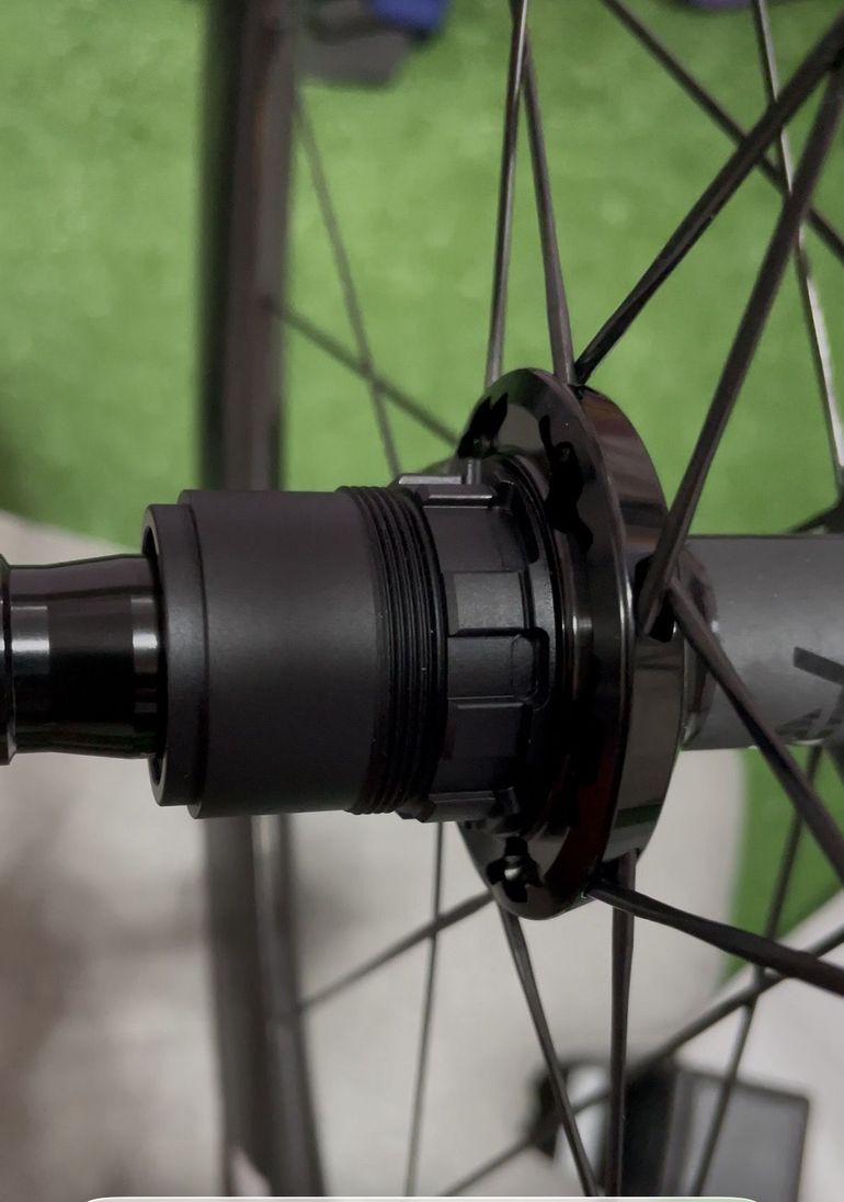 Used Bontrager Aeolus rsl 2025 bike — image 14 of 34