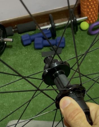 Used Bontrager Aeolus rsl 2025 bike — image 11 of 34