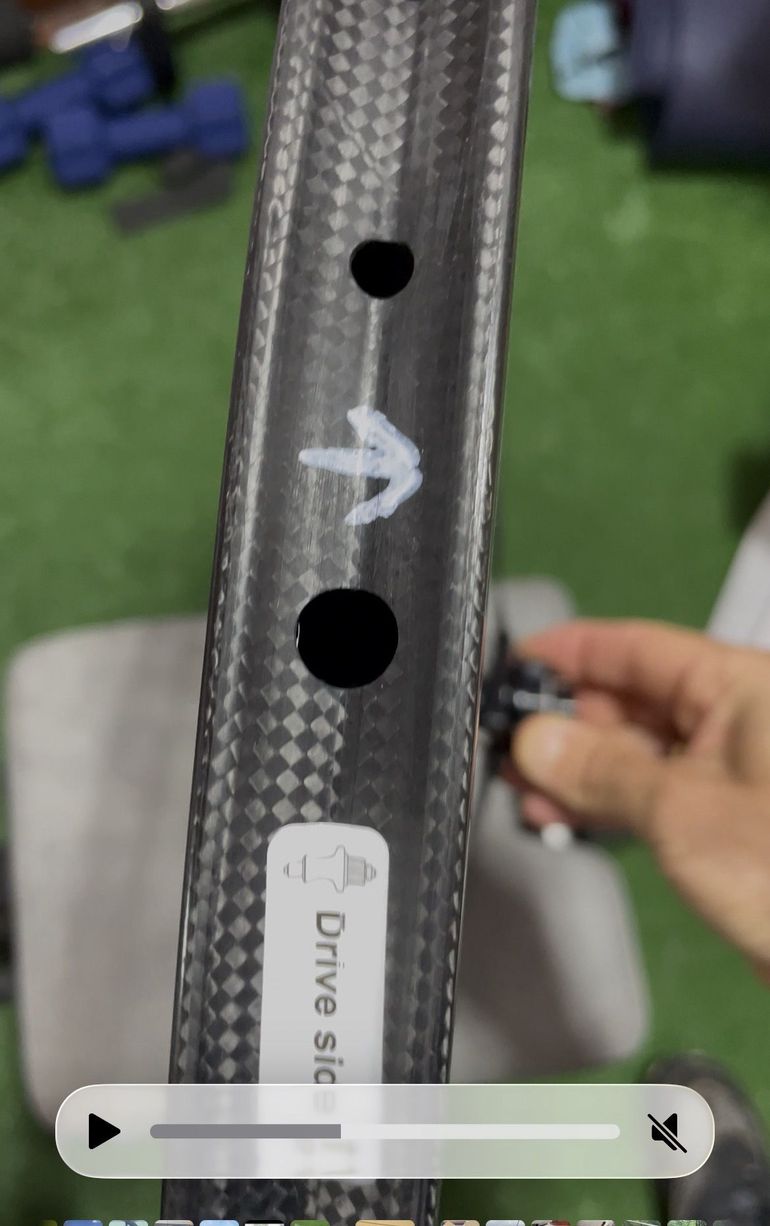 Used Bontrager Aeolus rsl 2025 bike — image 33 of 34